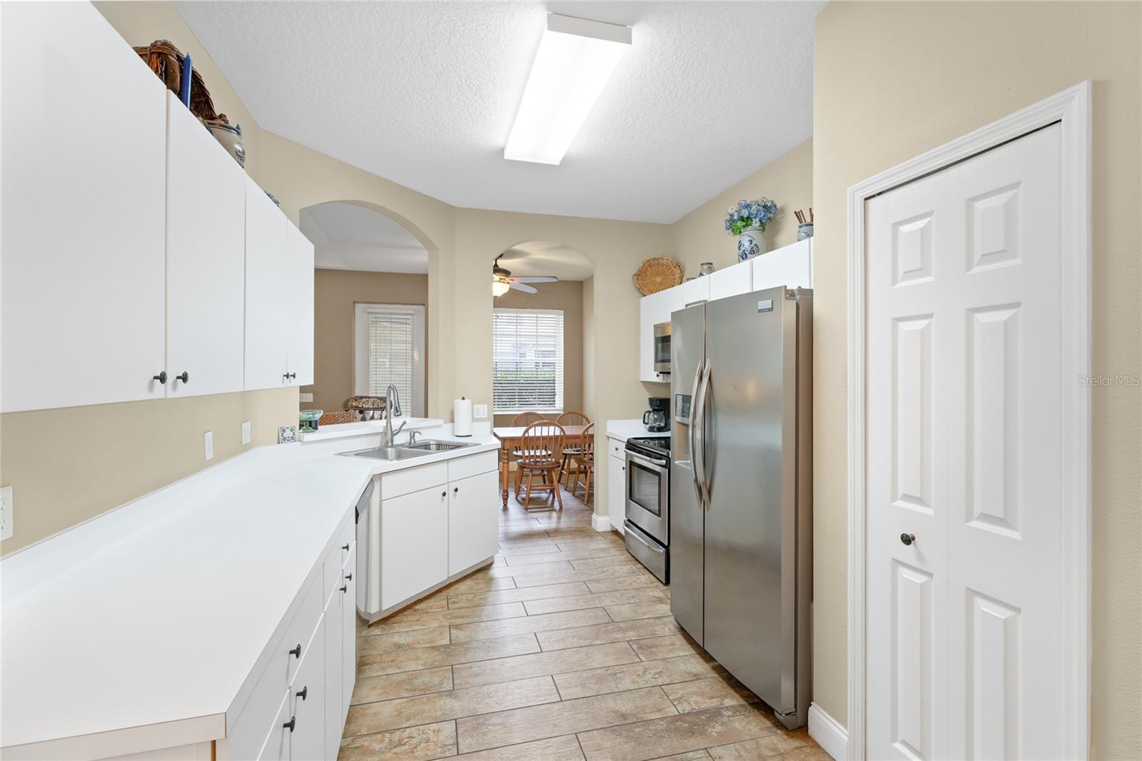 SUMMERFIELD HOLLOW CONDO PH III - Residential