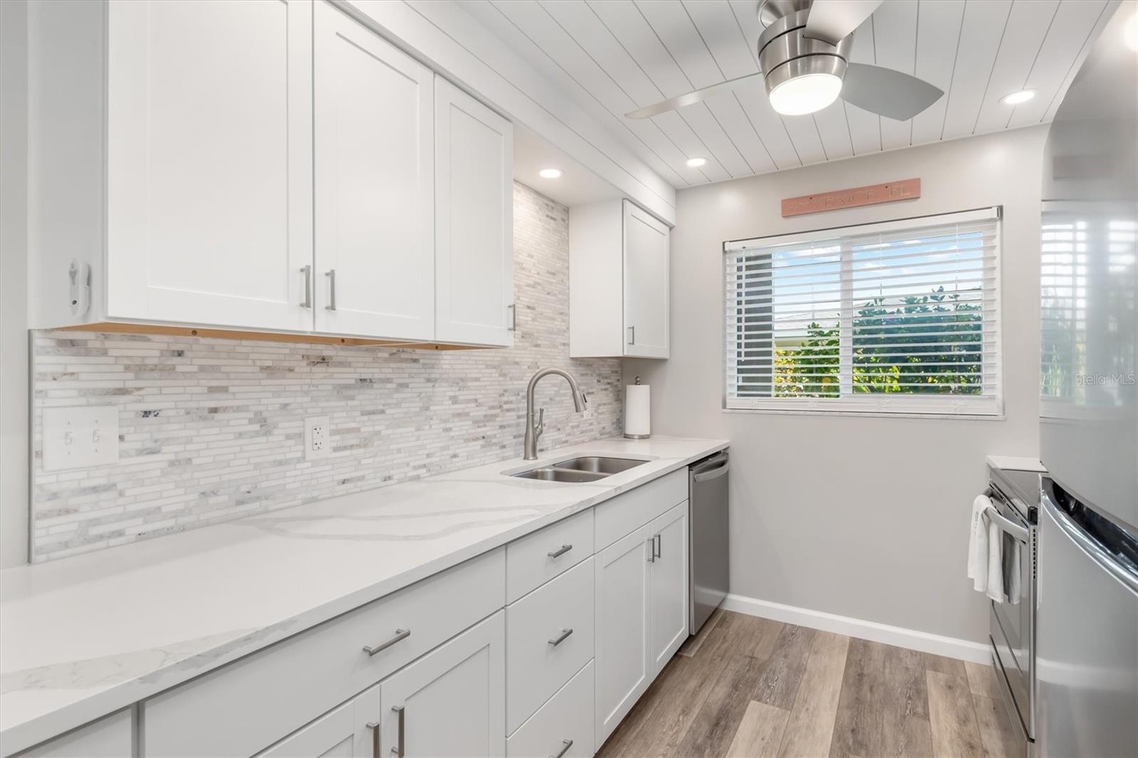 649 TAMIAMI TRAIL S 106