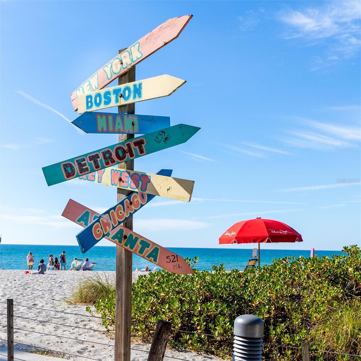 COUNTRY CLUB APTS - Residential