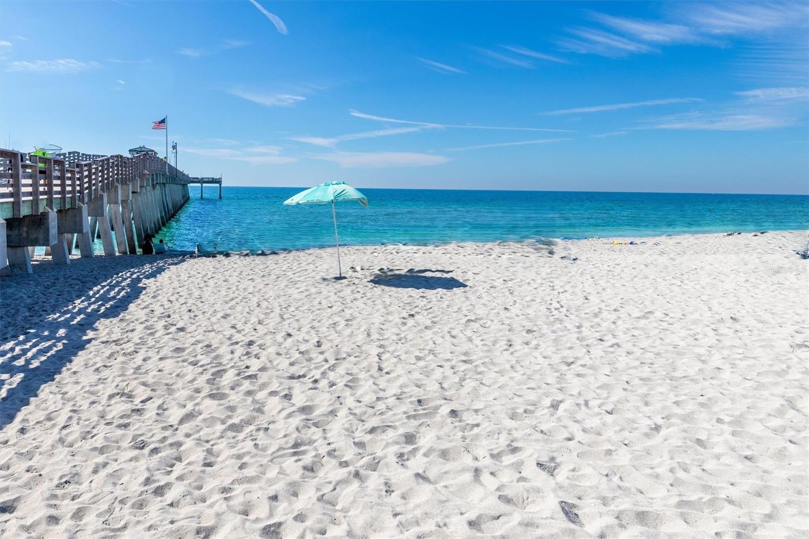 COUNTRY CLUB APTS - Residential