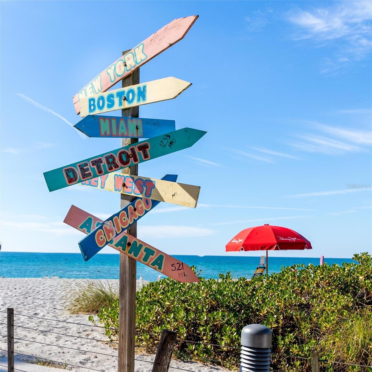 COUNTRY CLUB APTS - Residential