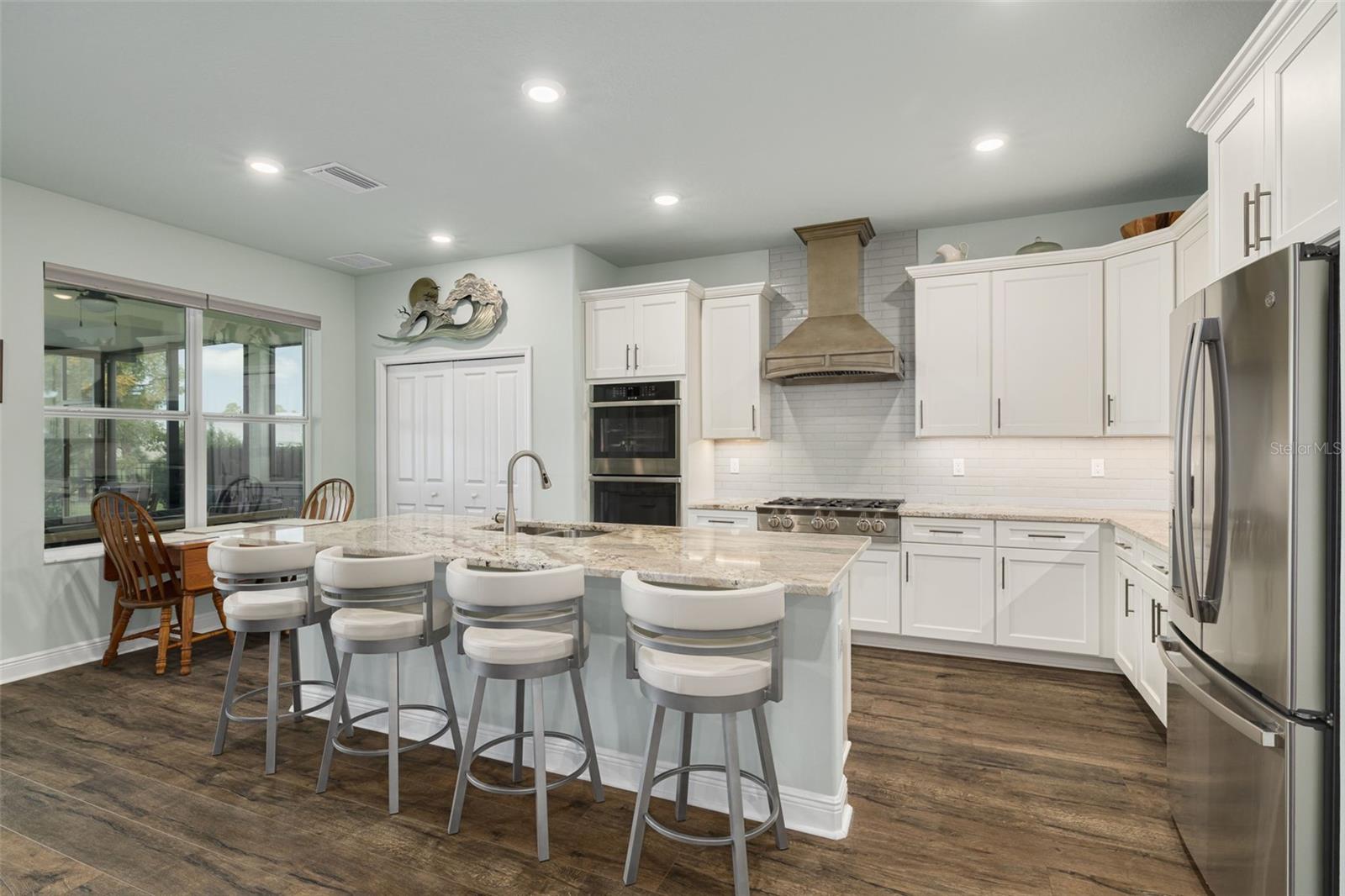 RIVER BEND VILLAGE - Residential