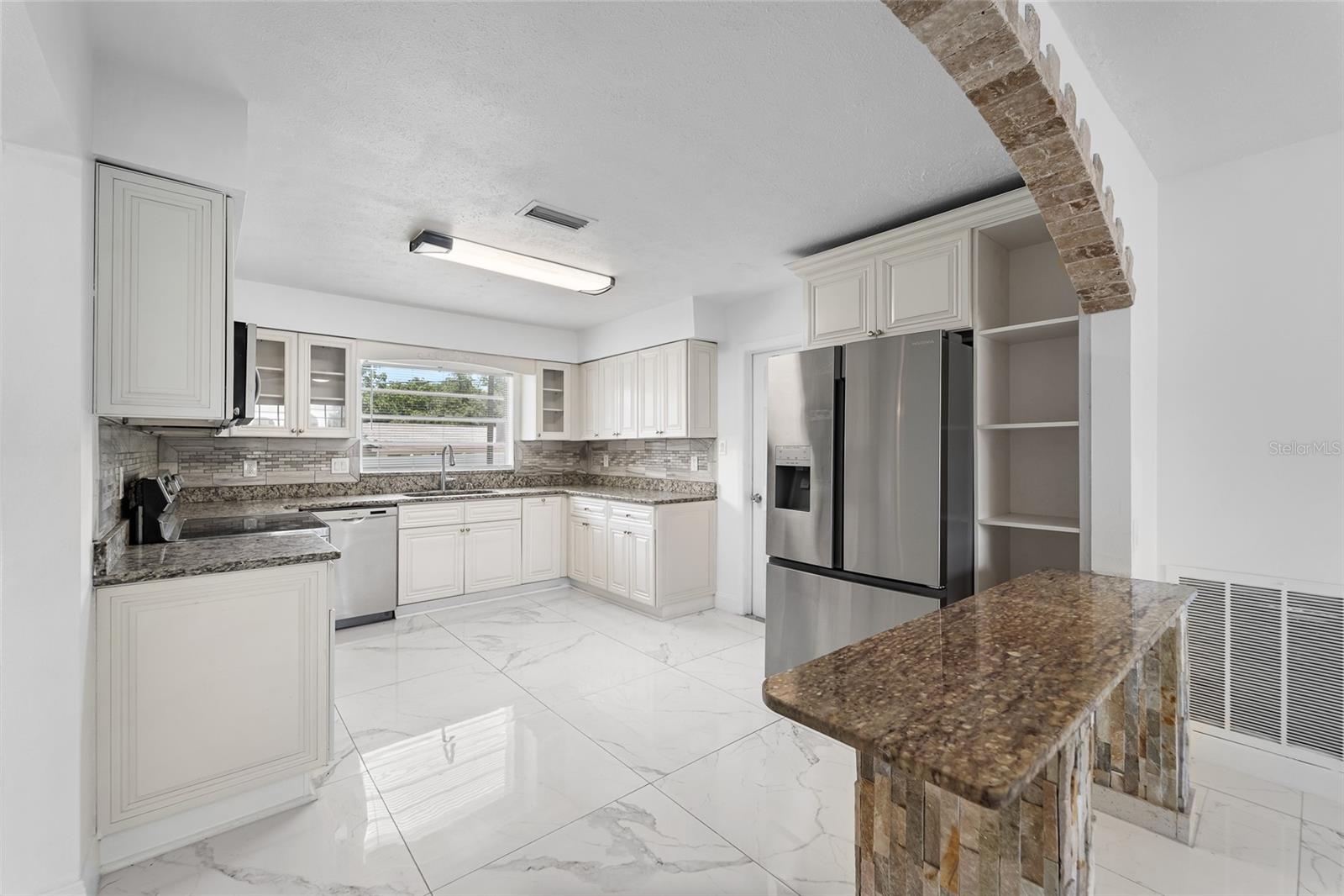 TEMPLE TERRACE HILLS UNIT 2 - Residential