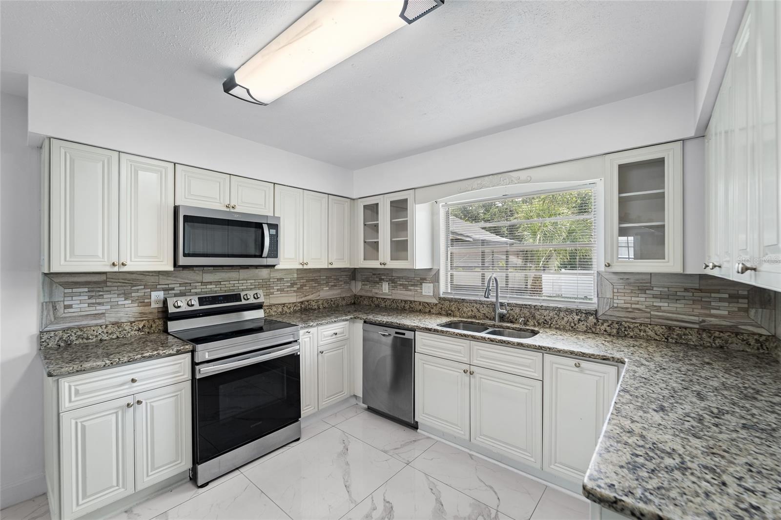 TEMPLE TERRACE HILLS UNIT 2 - Residential