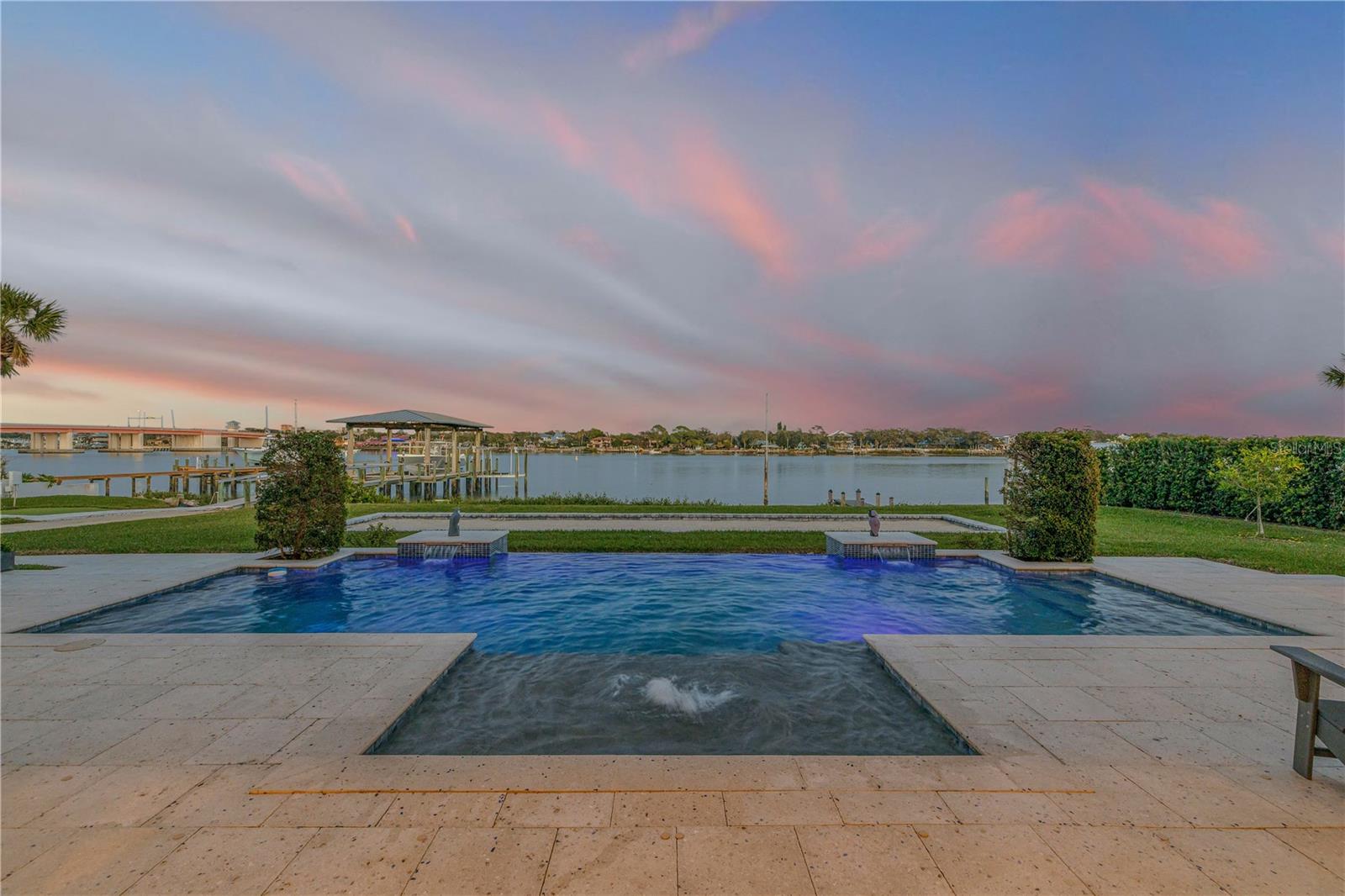 BUENA VISTA SHORES - Residential