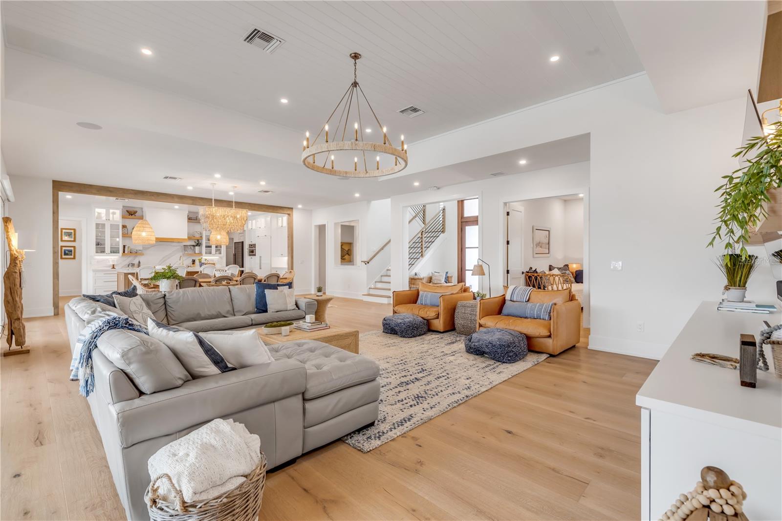 BUENA VISTA SHORES - Residential