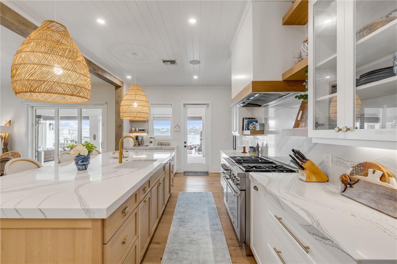 BUENA VISTA SHORES - Residential