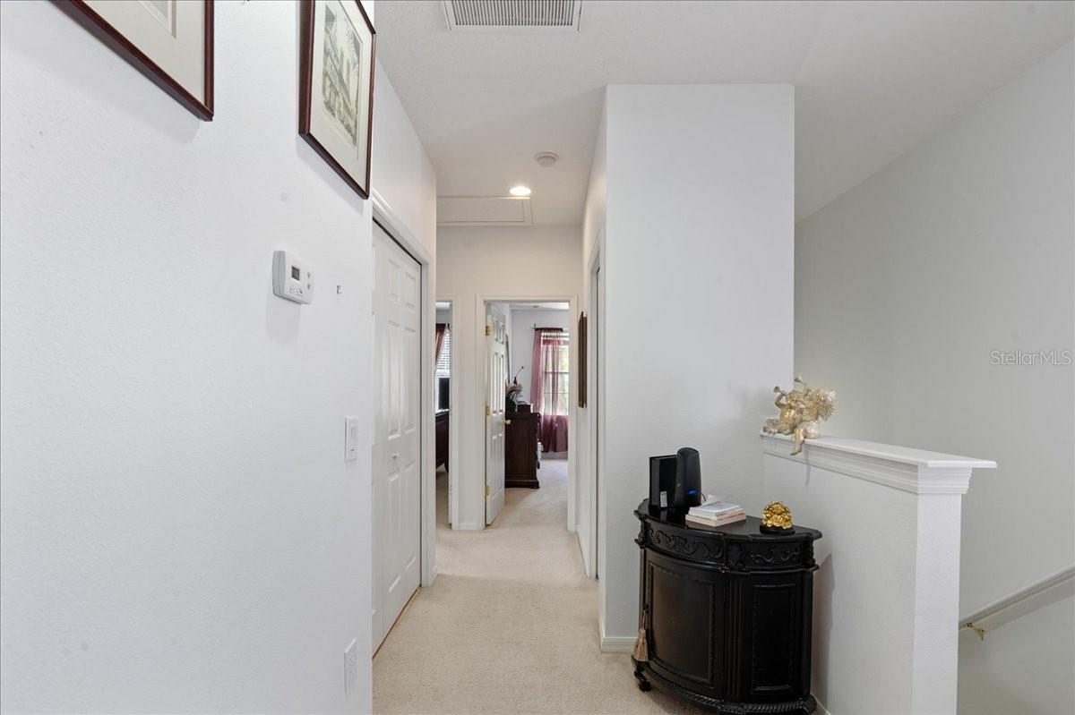 AMBERLY OAKS TWNHMS - Residential