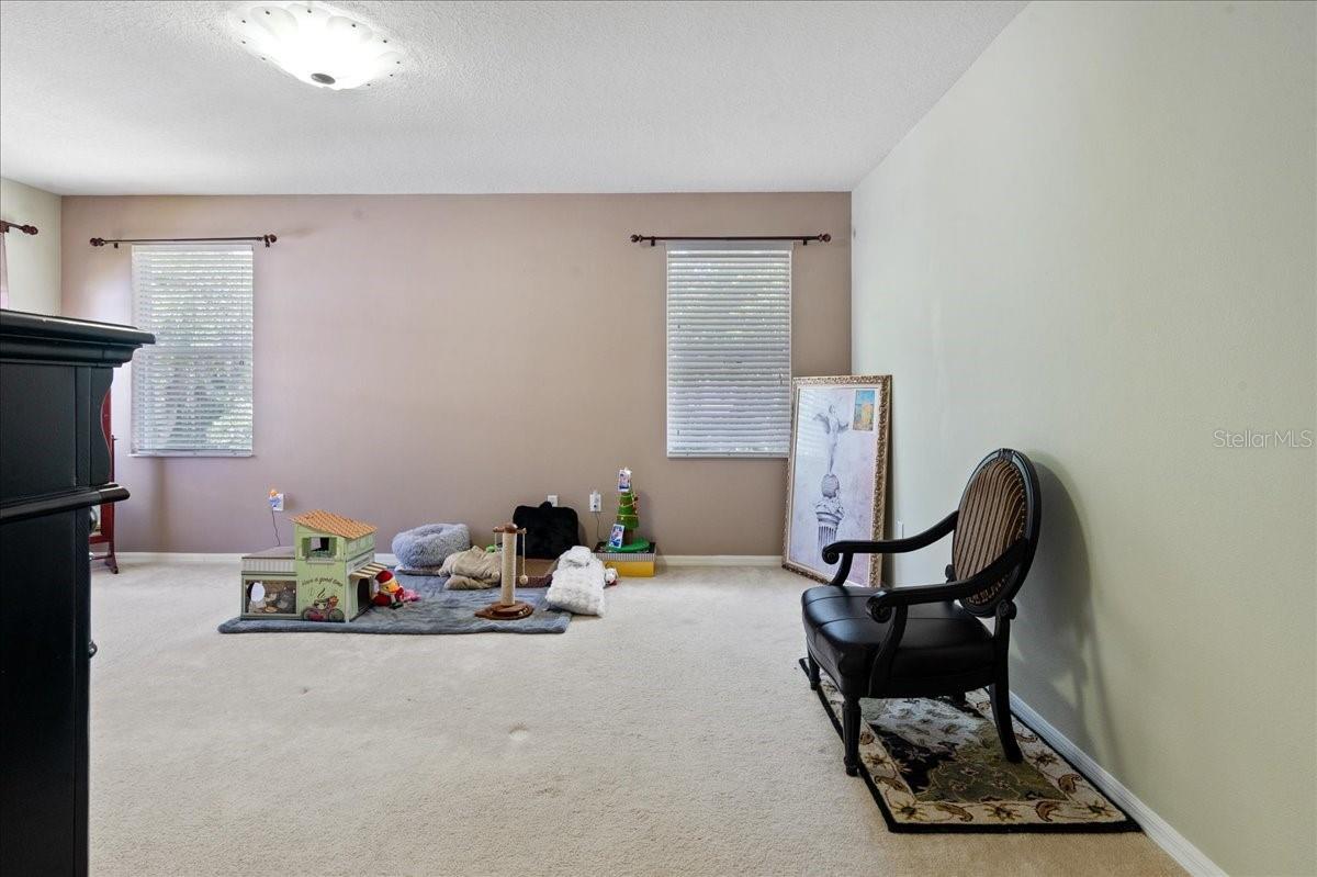 AMBERLY OAKS TWNHMS - Residential