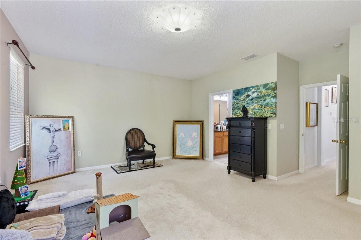 AMBERLY OAKS TWNHMS - Residential