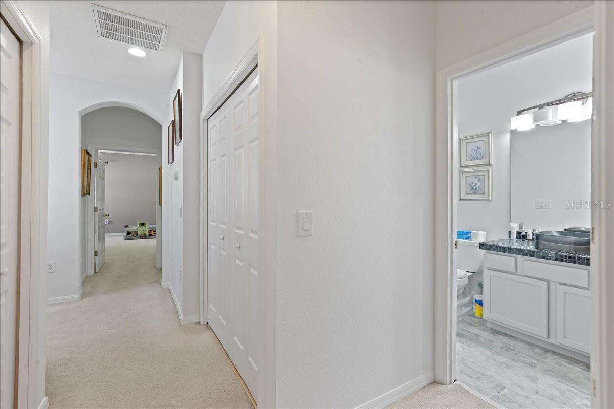 AMBERLY OAKS TWNHMS - Residential