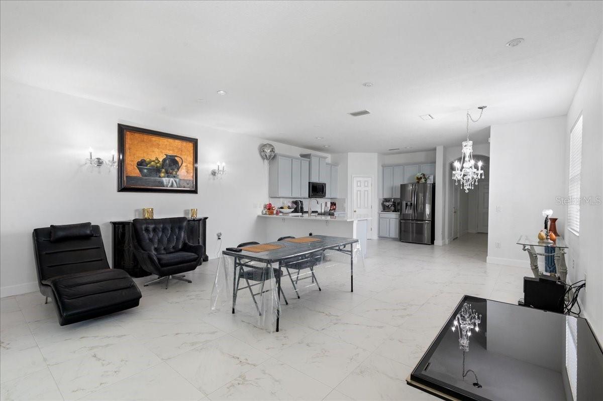 AMBERLY OAKS TWNHMS - Residential