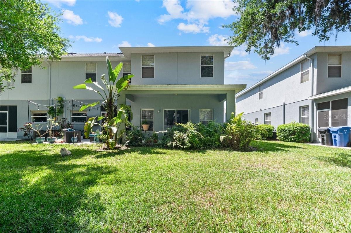 AMBERLY OAKS TWNHMS - Residential