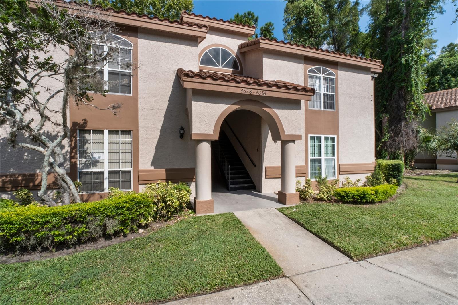 Move-in ready 2 Bedroom, 2 Bath Condo!
This spacious condo offers an open floor plan with vaulted ceilings and plenty of natural light. Recently painted and featuring NO carpet, the home has tile flooring in the kitchen, baths, dinette, and patio, and laminate flooring in the bedrooms. The kitchen includes stainless steel appliances and a breakfast bar that opens to the dining area with large windows, creating a bright and inviting space. The living room flows to a screened balcony overlooking a peaceful green space, perfect for morning coffee or relaxing at the end of the day. The balcony also includes a large private storage closet.
The primary bedroom is generously sized with an en-suite bath and walk-in closet. A spacious second bedroom and full bath provide comfort and flexibility. Additional highlights include ceiling fans throughout and a convenient laundry closet with full-size stackable front-loading washer and dryer.
Community amenities feature two pools and tennis courts, just steps from your door. Conveniently located near I-4 and the Florida Turnpike, you’ll have quick access to shopping, dining, and entertainment. Nearby destinations include Millenia Mall, Target, IKEA, Universal Studios, International Drive, and more.
Don’t miss this opportunity—schedule your tour today!