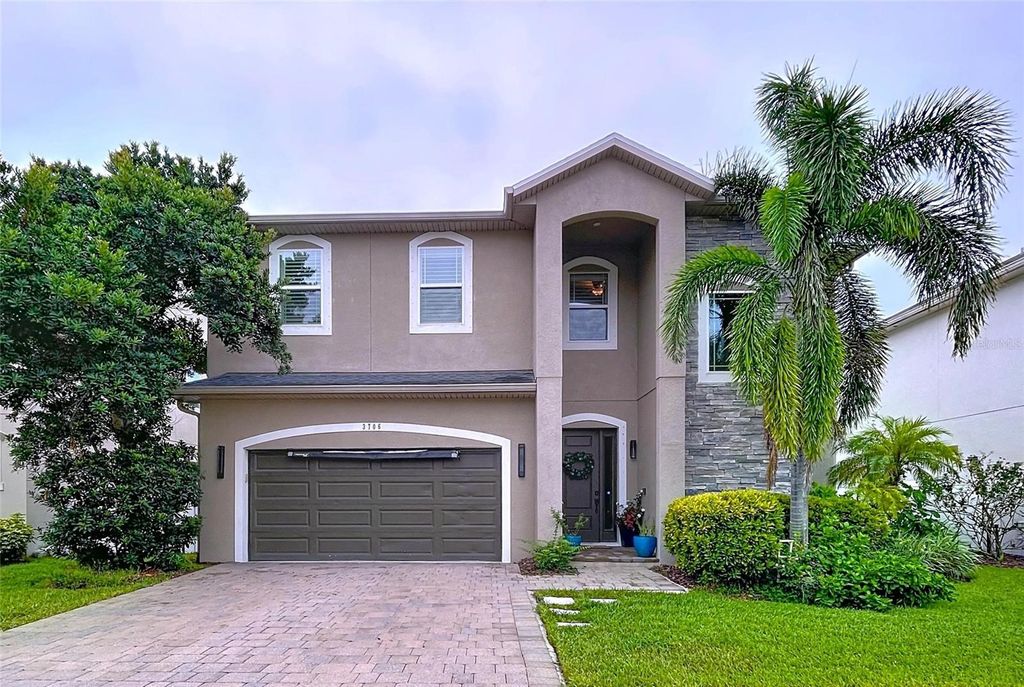 Photo of 3706 W Vasconia Street, Tampa, FL 33629 (MLS # TB8425664)