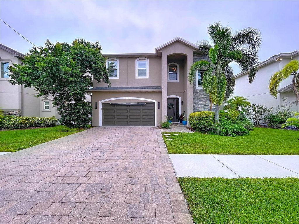 Photo of 3706 W Vasconia Street, Tampa, FL 33629 (MLS # TB8425664)