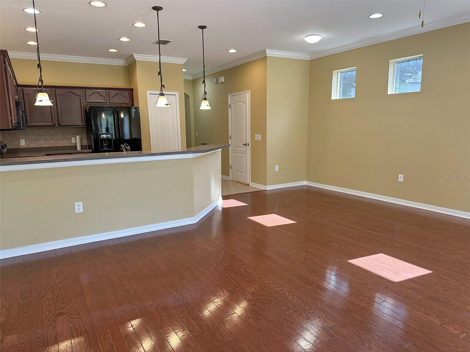 VENTANA TWNHMS AT WATERS EDGE - Residential Lease