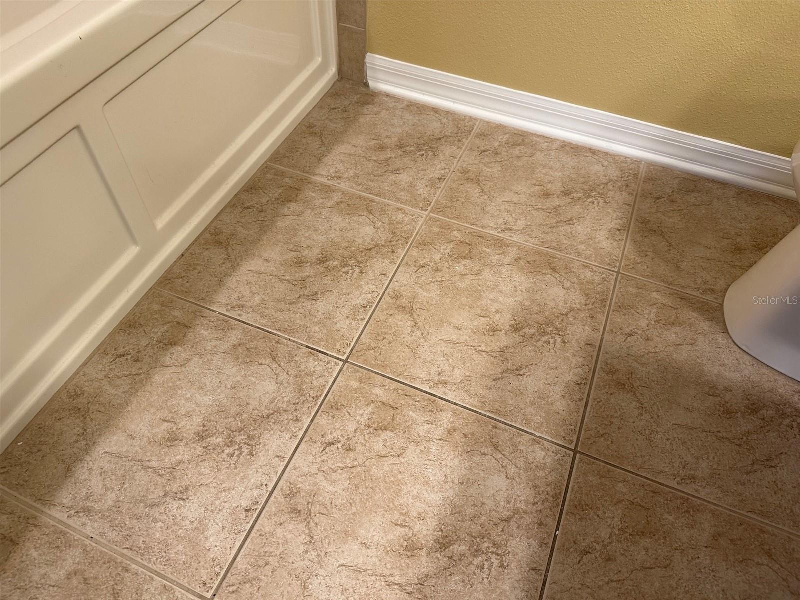 VENTANA TWNHMS AT WATERS EDGE - Residential Lease