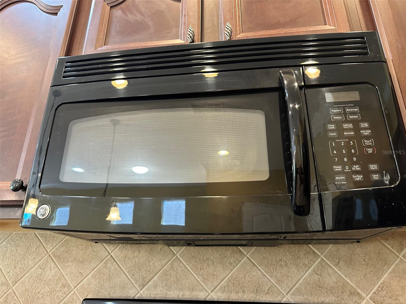 VENTANA TWNHMS AT WATERS EDGE - Residential Lease