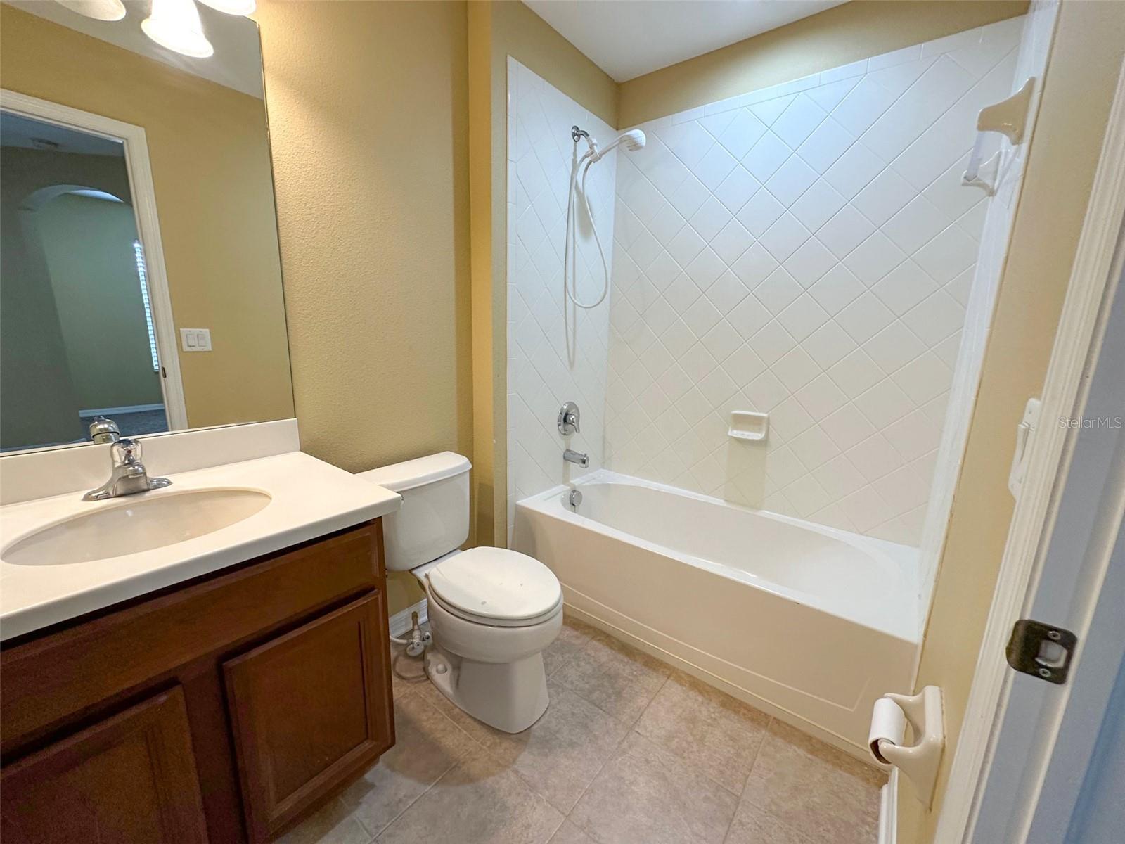 VENTANA TWNHMS AT WATERS EDGE - Residential Lease