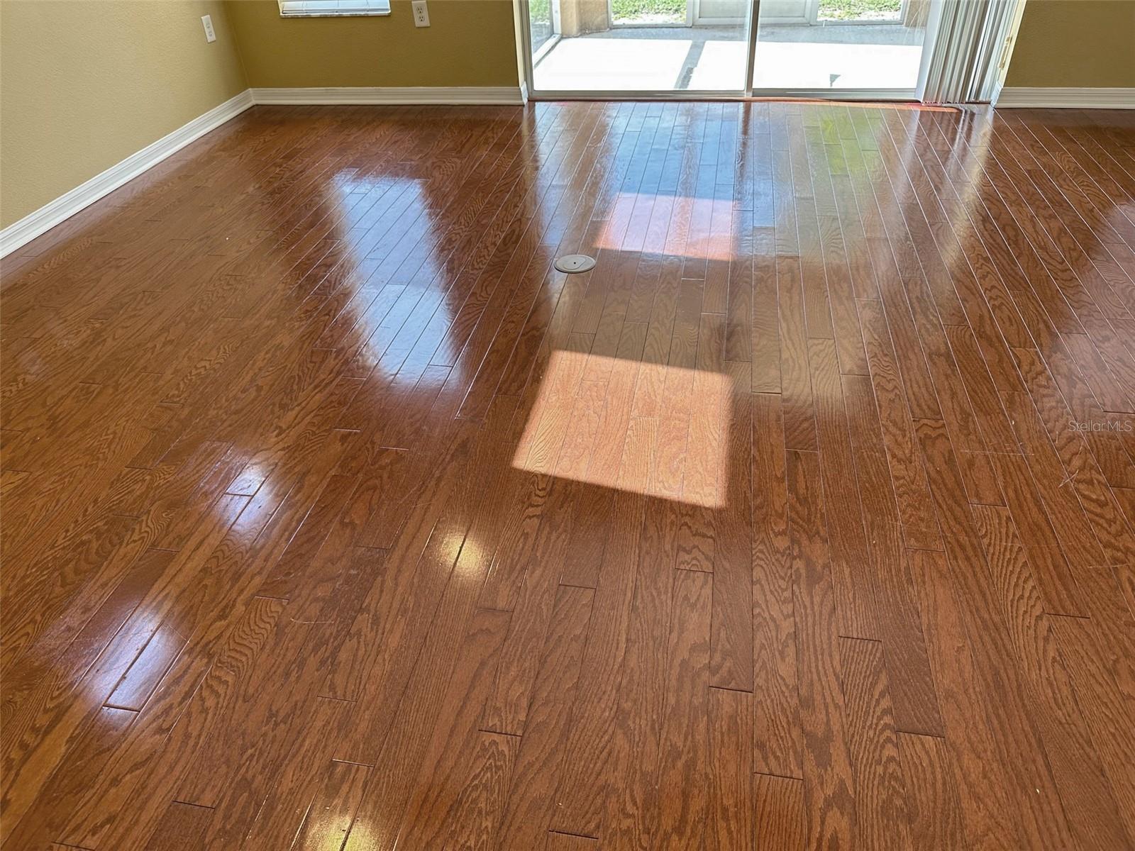 VENTANA TWNHMS AT WATERS EDGE - Residential Lease