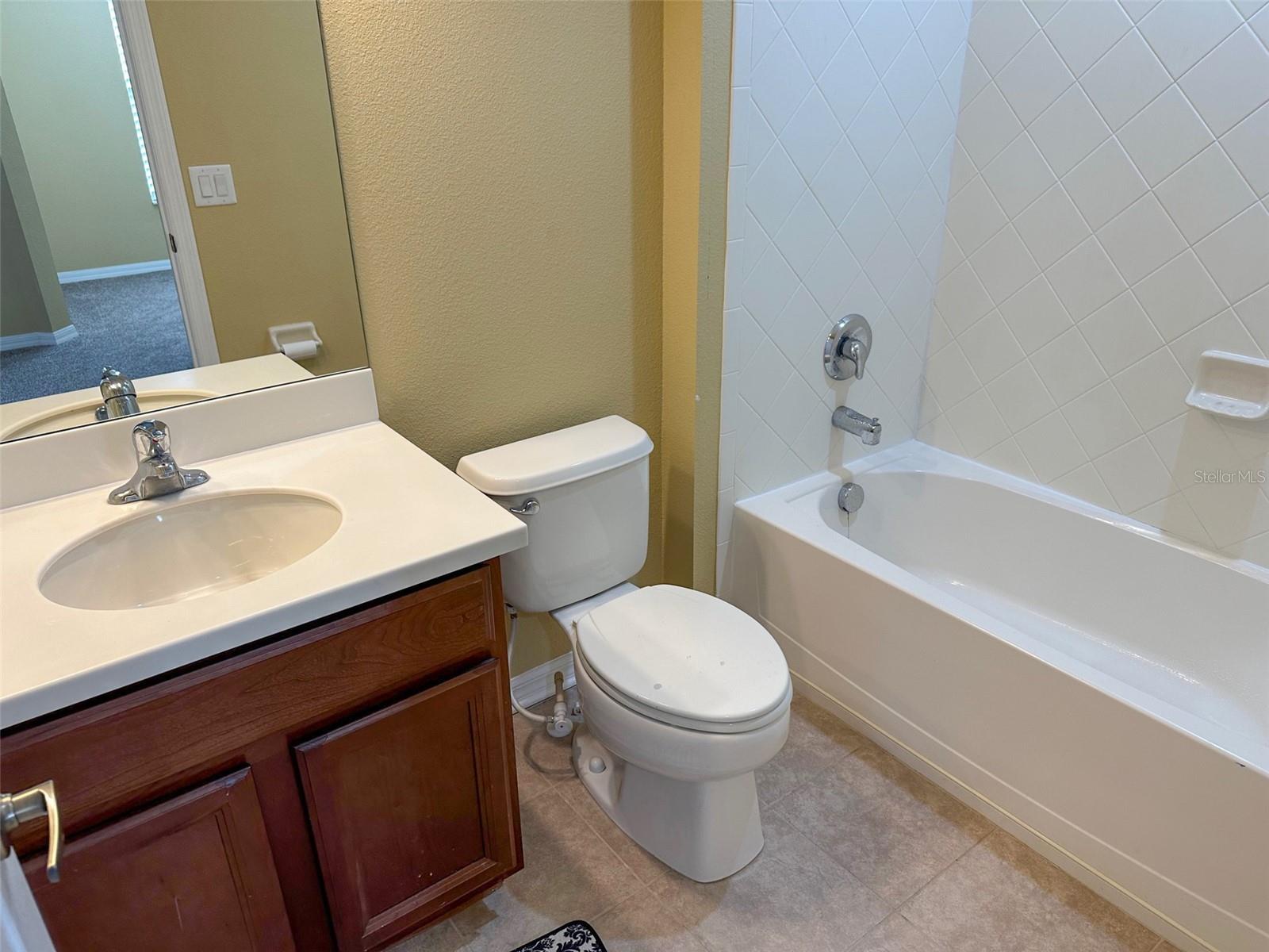 VENTANA TWNHMS AT WATERS EDGE - Residential Lease