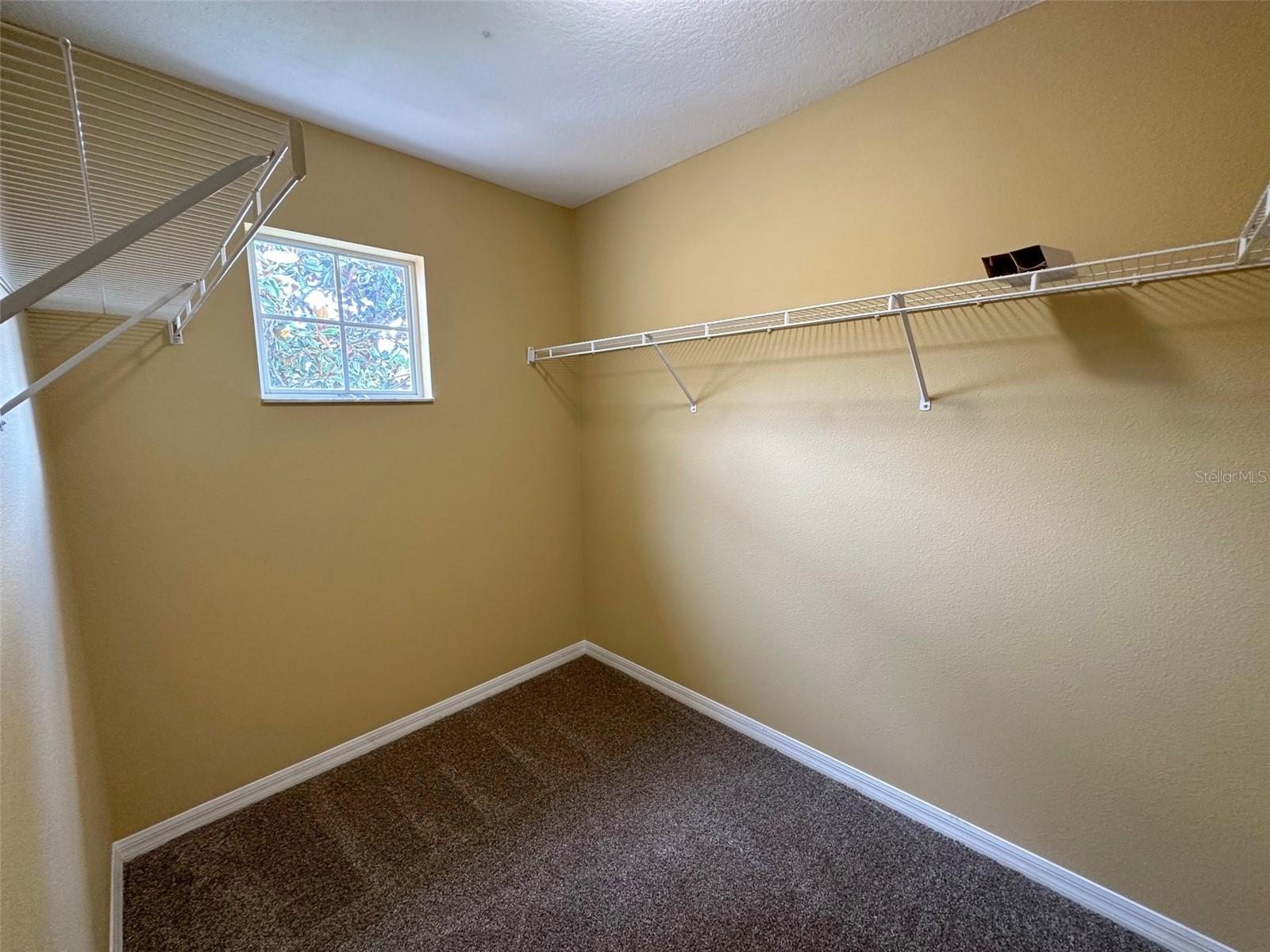 VENTANA TWNHMS AT WATERS EDGE - Residential Lease