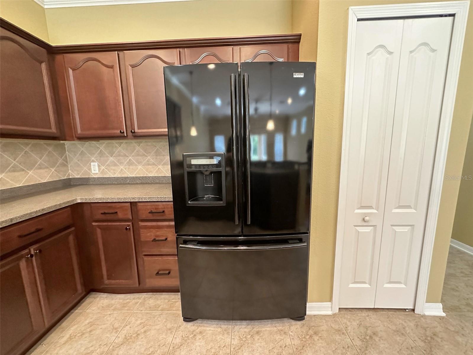 VENTANA TWNHMS AT WATERS EDGE - Residential Lease