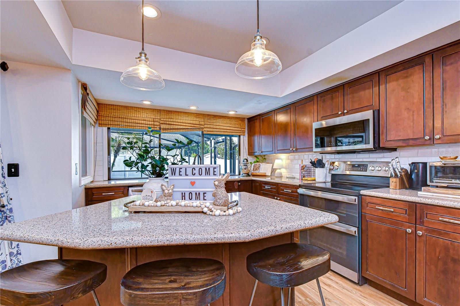 LAKEVIEW VILLAGE SEC B UNI - Residential