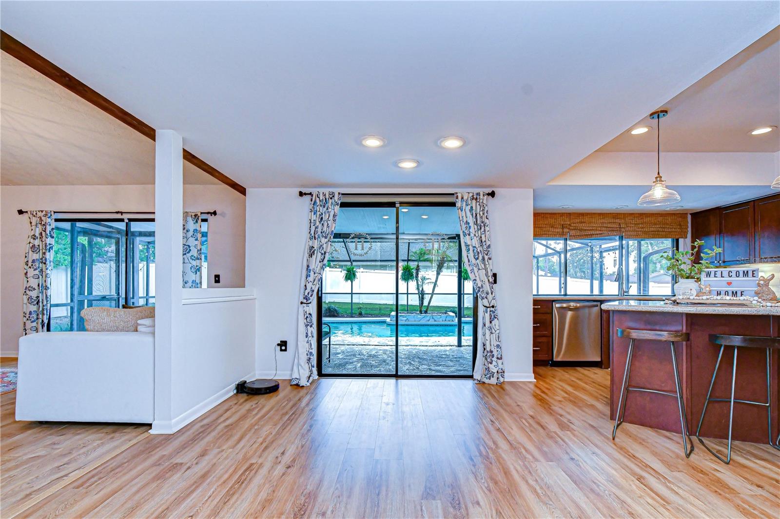 LAKEVIEW VILLAGE SEC B UNI - Residential