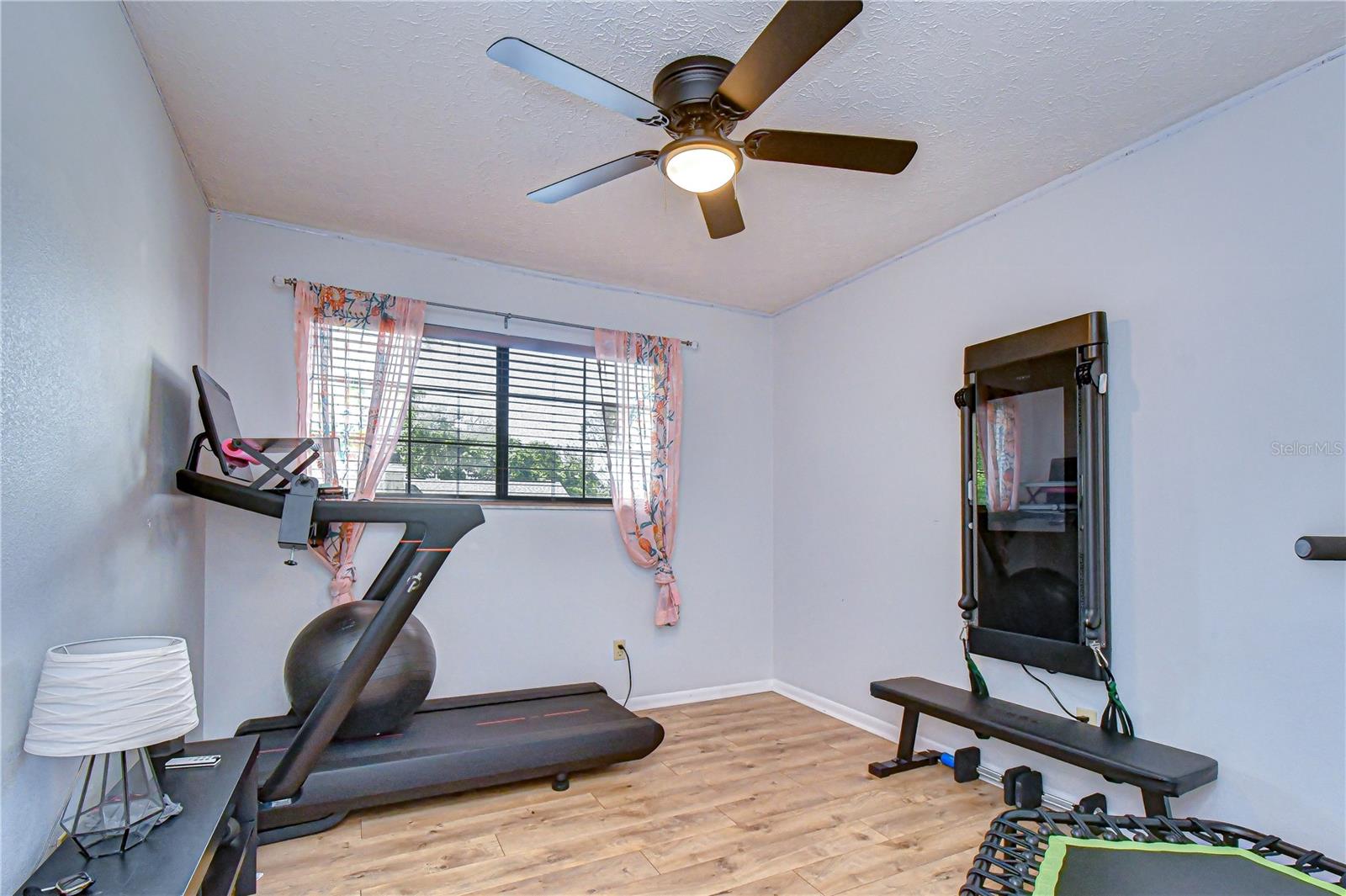 LAKEVIEW VILLAGE SEC B UNI - Residential