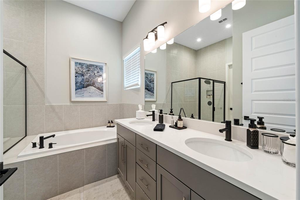 REUNION WEST FAIRWAYS 17 & 18 R - Residential