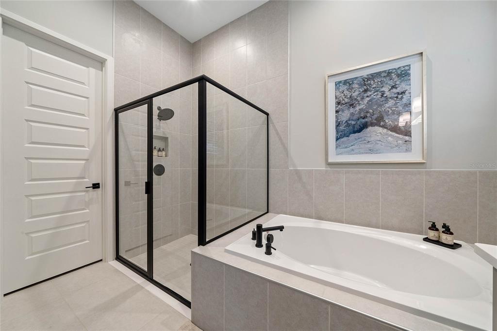 REUNION WEST FAIRWAYS 17 & 18 R - Residential