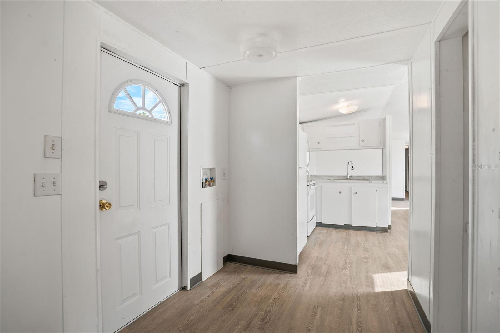 MOON LAKE ESTATES - Residential