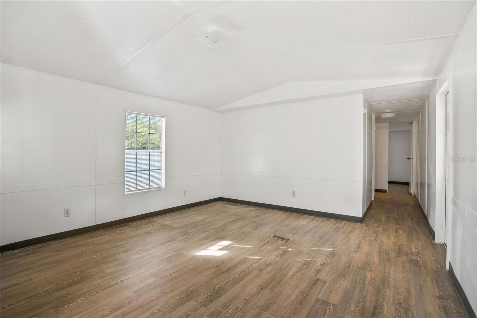 MOON LAKE ESTATES - Residential