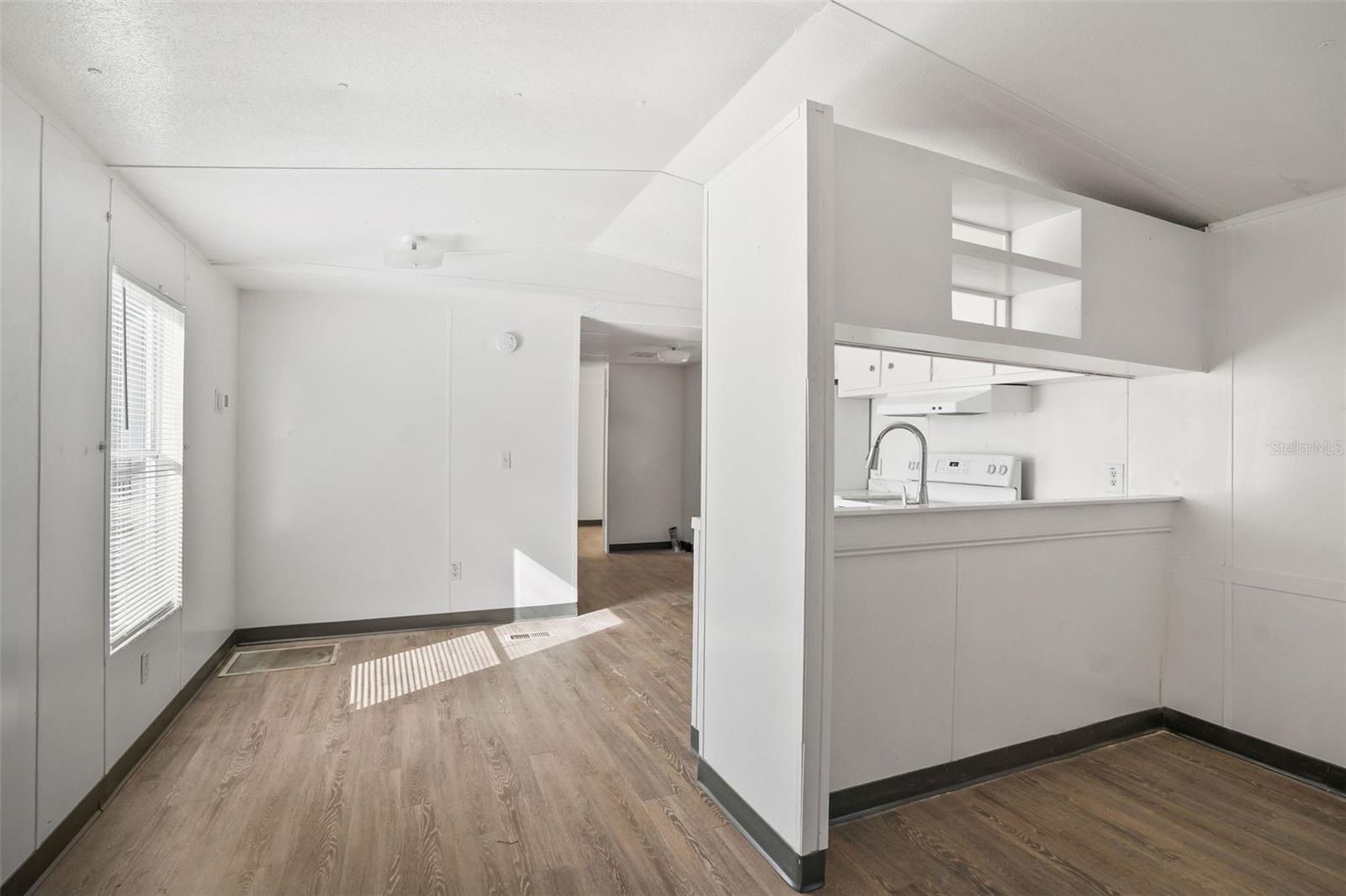 MOON LAKE ESTATES - Residential