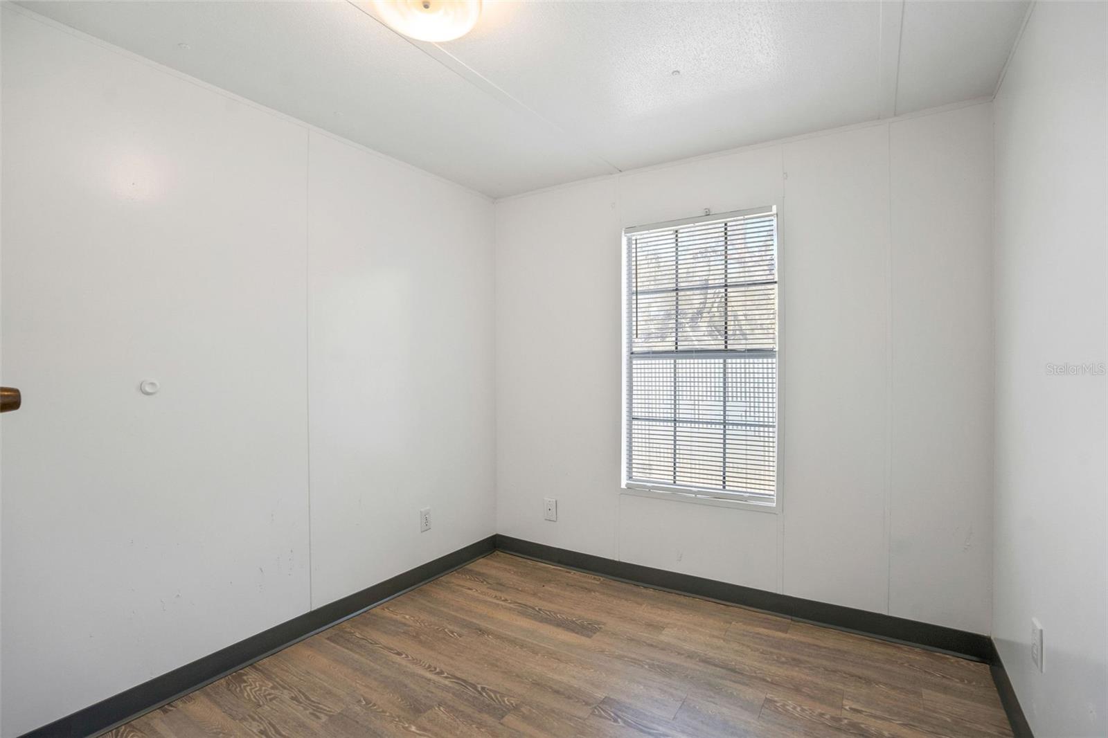 MOON LAKE ESTATES - Residential