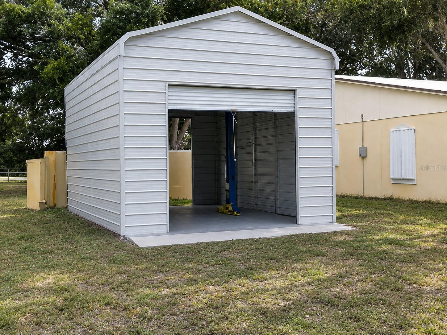ACREAGE - Residential