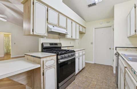 Tiny photo for 304 Brigadoon Circle, Leesburg, FL 34788 (MLS # O6426786)