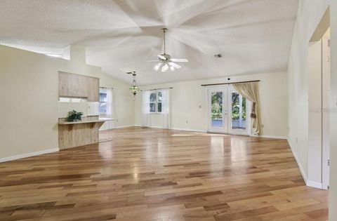 Tiny photo for 304 Brigadoon Circle, Leesburg, FL 34788 (MLS # O6426786)