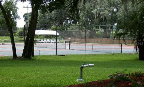 Tiny photo for 304 Brigadoon Circle, Leesburg, FL 34788 (MLS # O6426786)