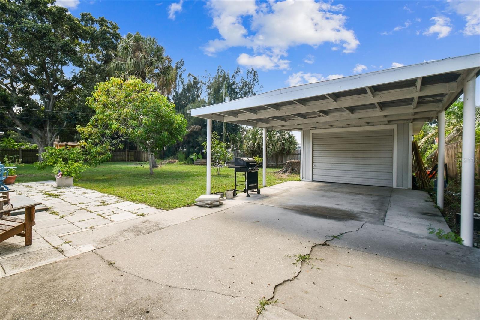 4007 S RENELLIE DRIVE