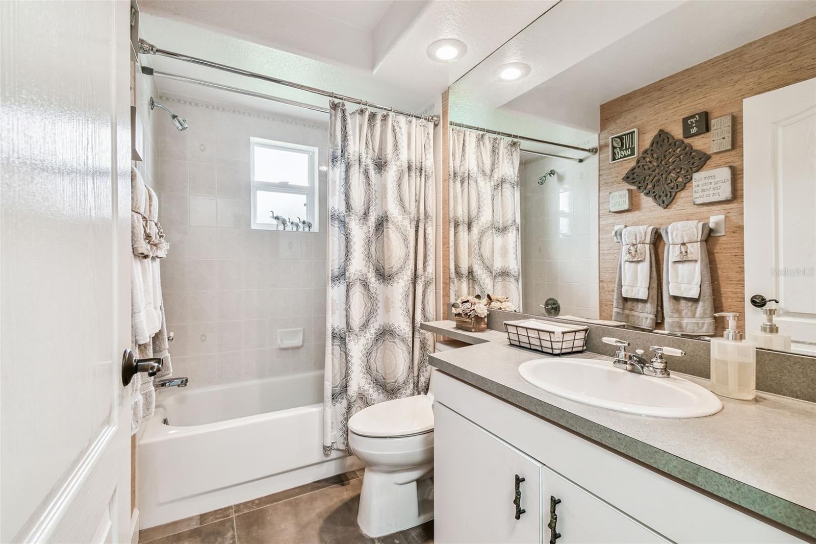 EAST LAKE ADD - Residential