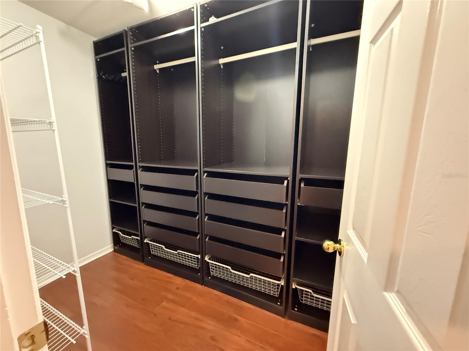 CLAYTON CROSSING TWNHMS SECOND AMD - Residential Lease