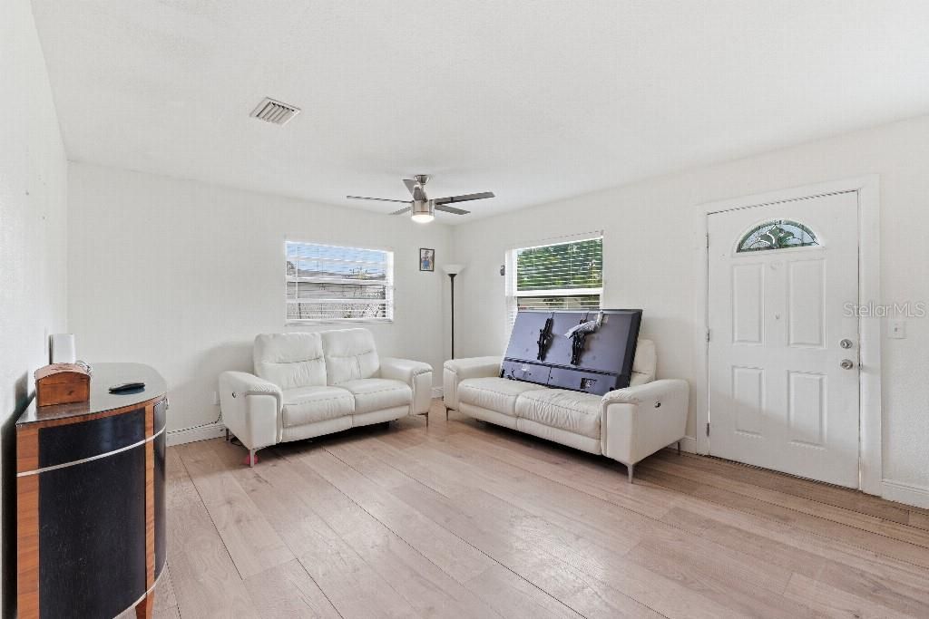 Photo of 655 Katherine Ave, Orlando, FL 32810 (MLS # TB8499040)