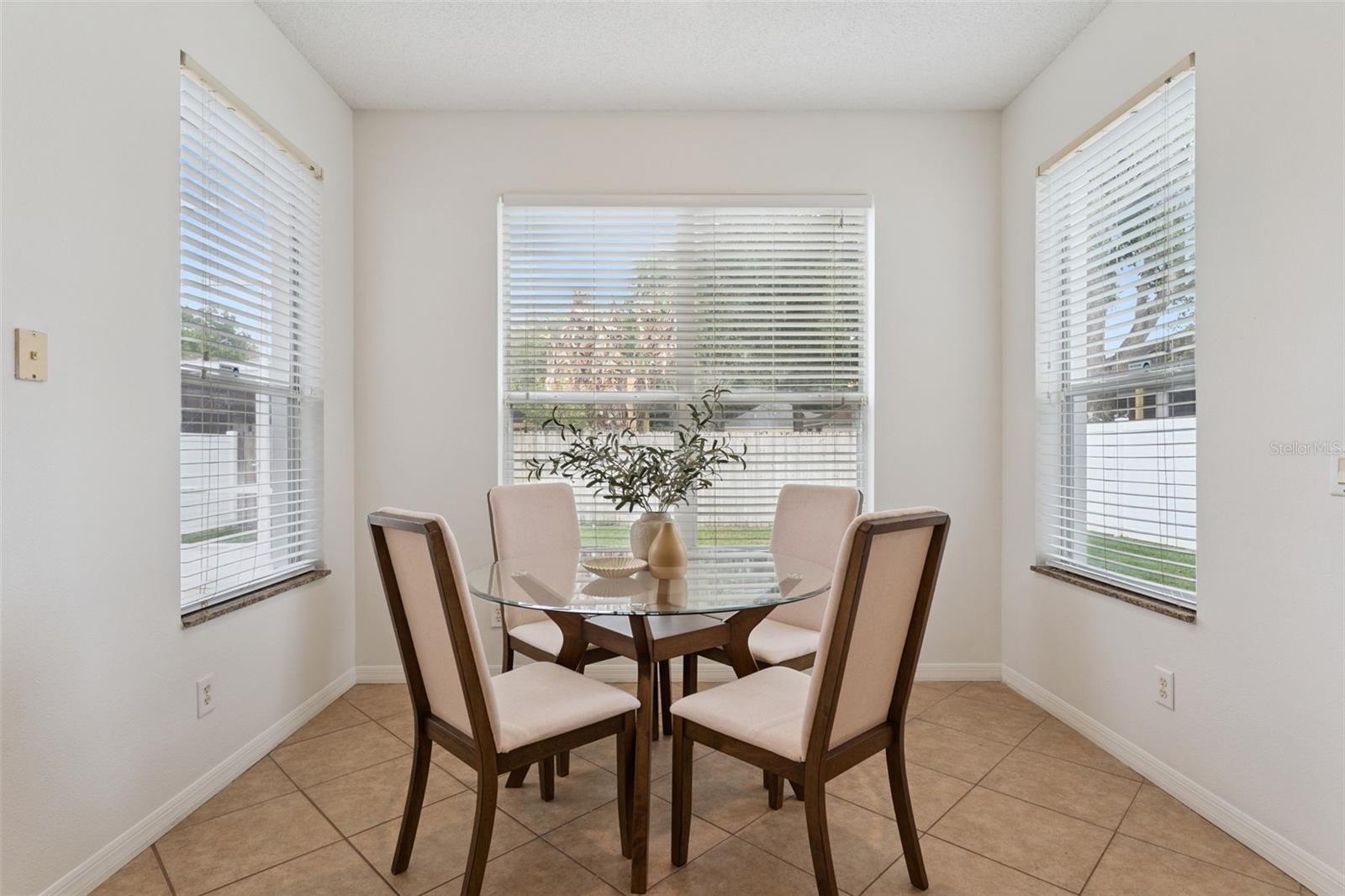 CHAPMAN OAKS - Residential