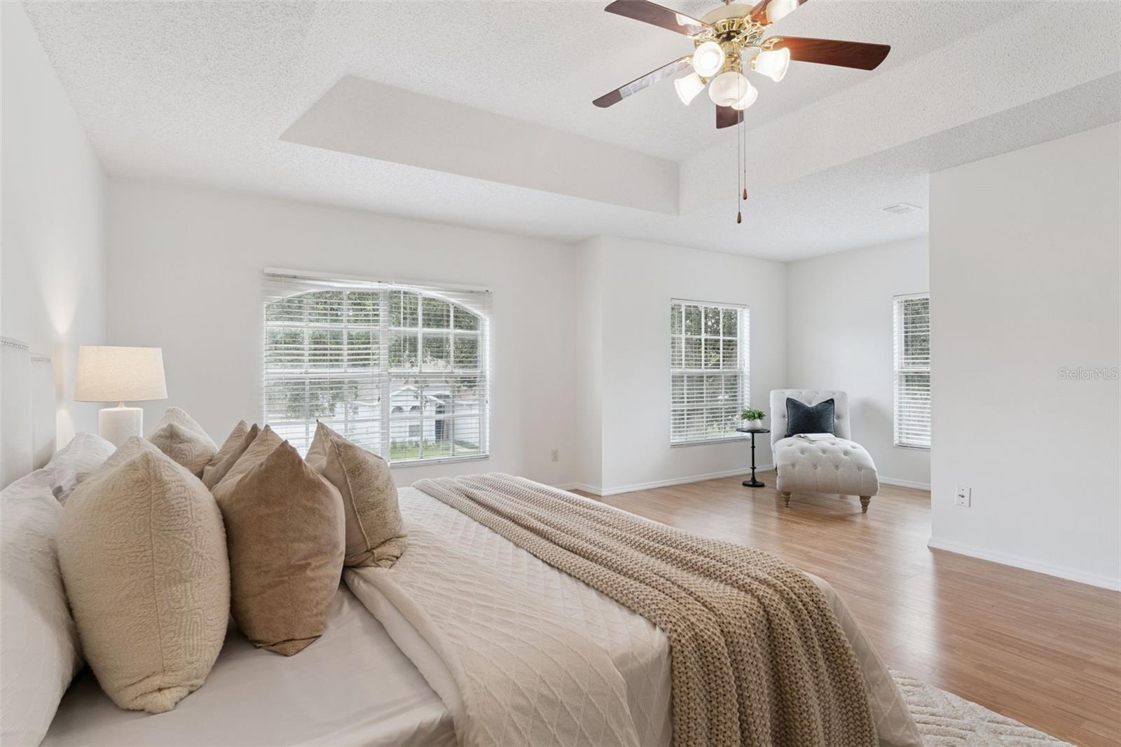CHAPMAN OAKS - Residential