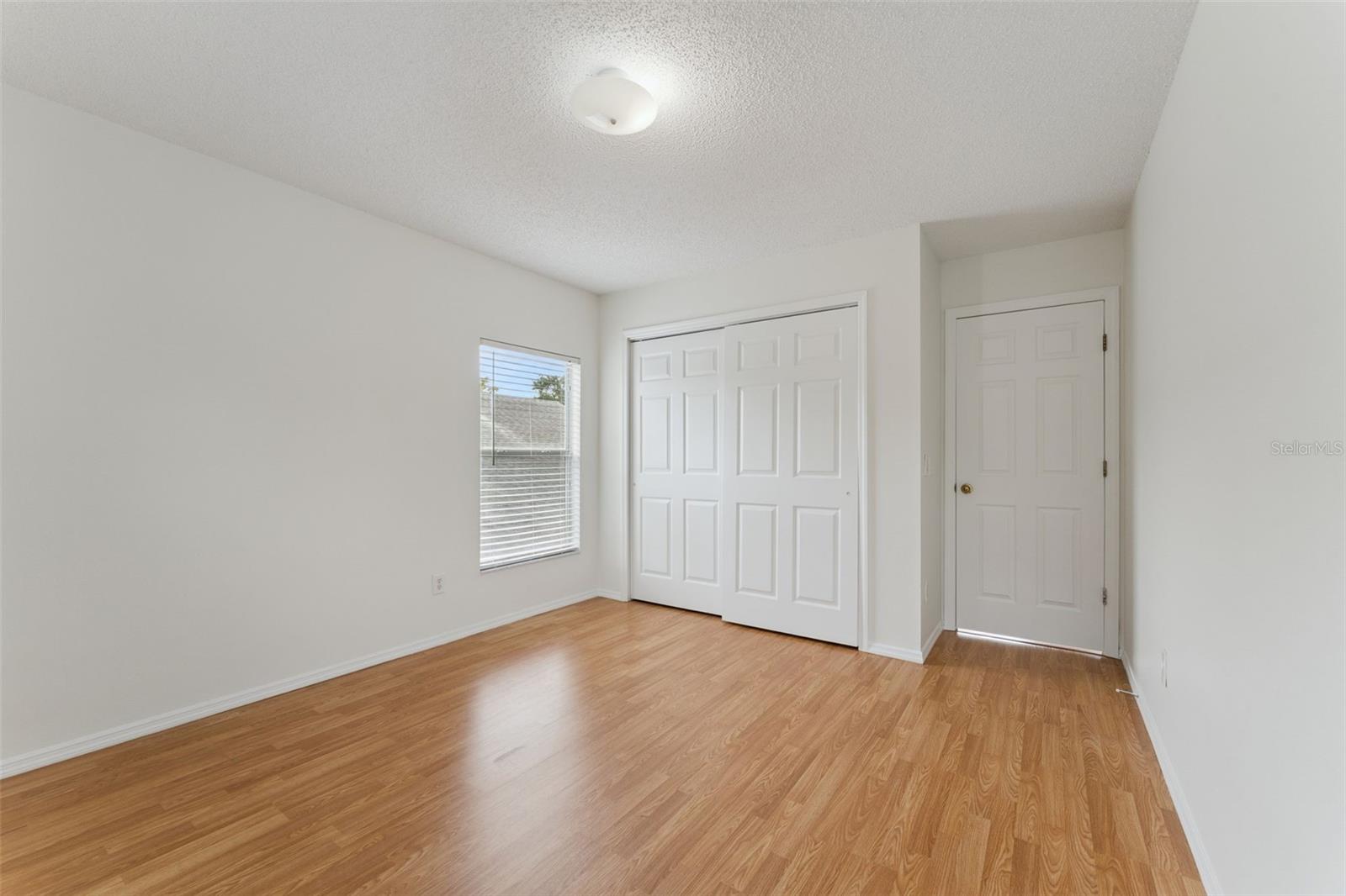 CHAPMAN OAKS - Residential
