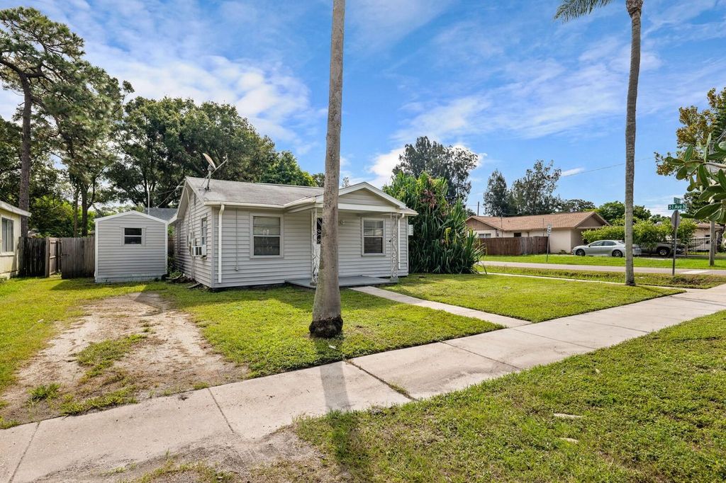Photo of 5101 37th Street N, St Petersburg, FL 33714 (MLS # TB8523689)