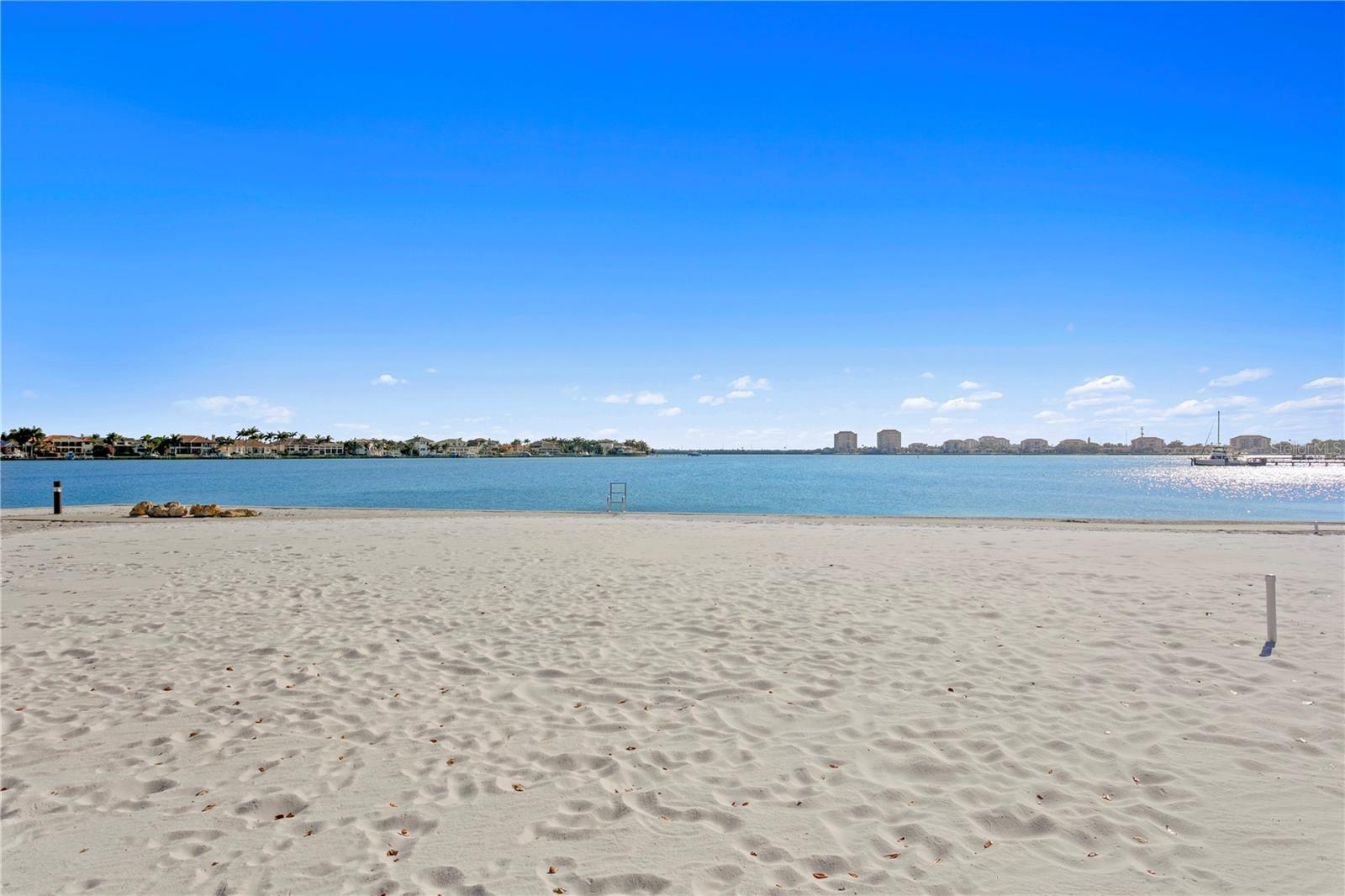 BAYWAY ISLES POINT BRITTANY FOUR - Residential